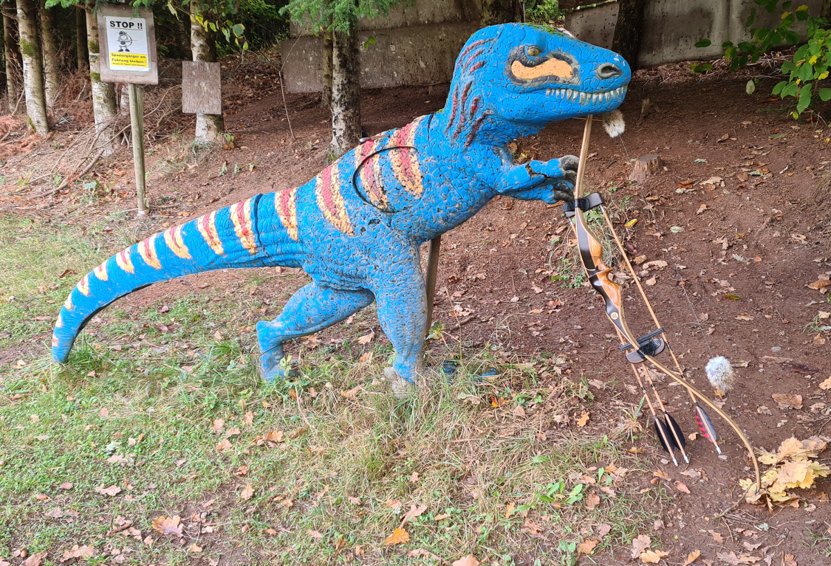 Colemen Traditionell intuitiv Bogenschießen, 3D Bogenparcours Saurier Park