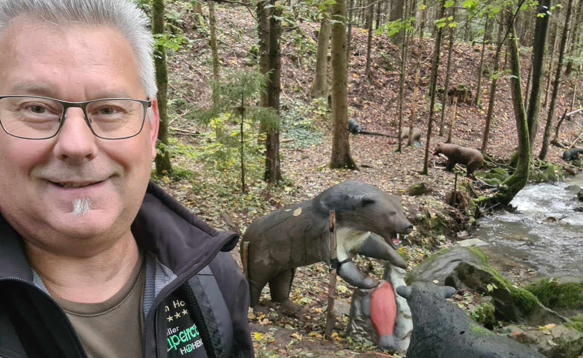 Colemen Traditionell intuitiv Bogenschießen, 3D Bogenparcours Schloß Guteneck